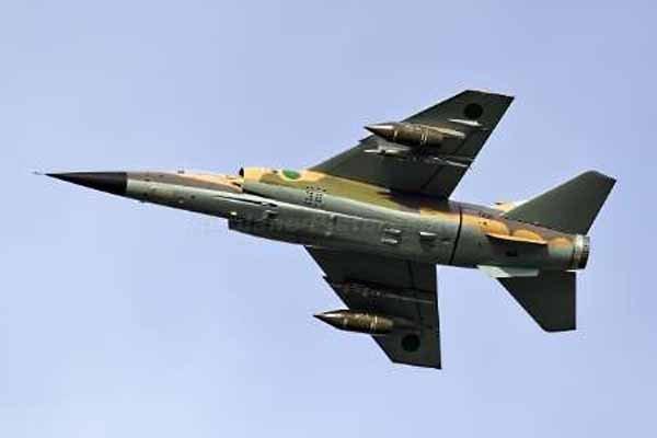 ارتش خلیفه حفتر یک جنگنده را در فرودگاه مصراته منهدم کرد ارتش خلیفه حفتر یک جنگنده را در فرودگاه مصراته منهدم کرد