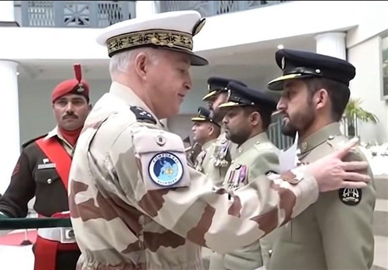 فرانسه به افسران ارتش پاکستان مدال افتخار داد
