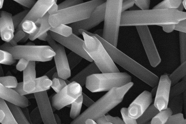 بررسی نانوذرات و نانولوله های پلیمری در محافظت از سطوح