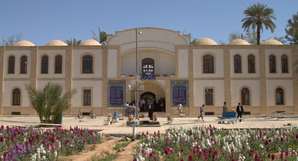 باغ گلشن طبس ، بهشت زنده در دل کویر